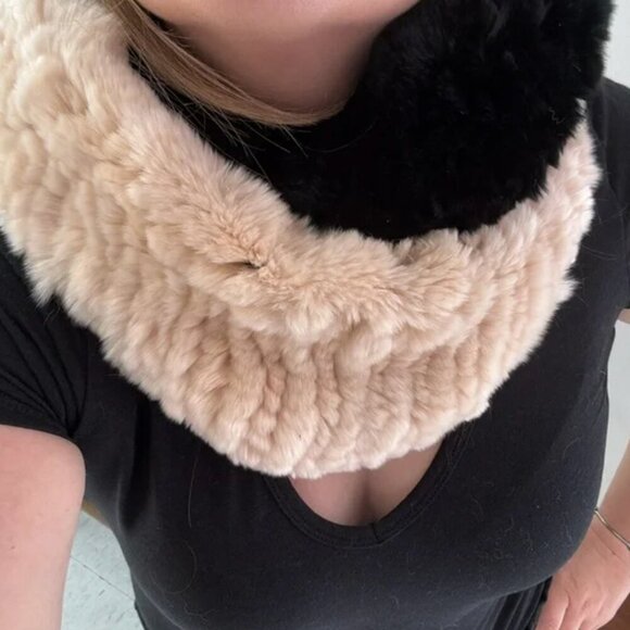 SURELL RABBIT FUR INFINITY SCARF - Picture 1 of 5